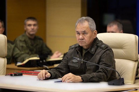 Сергей Шойгу посетил пункт управления одного из объединений «Западной» группировки войск