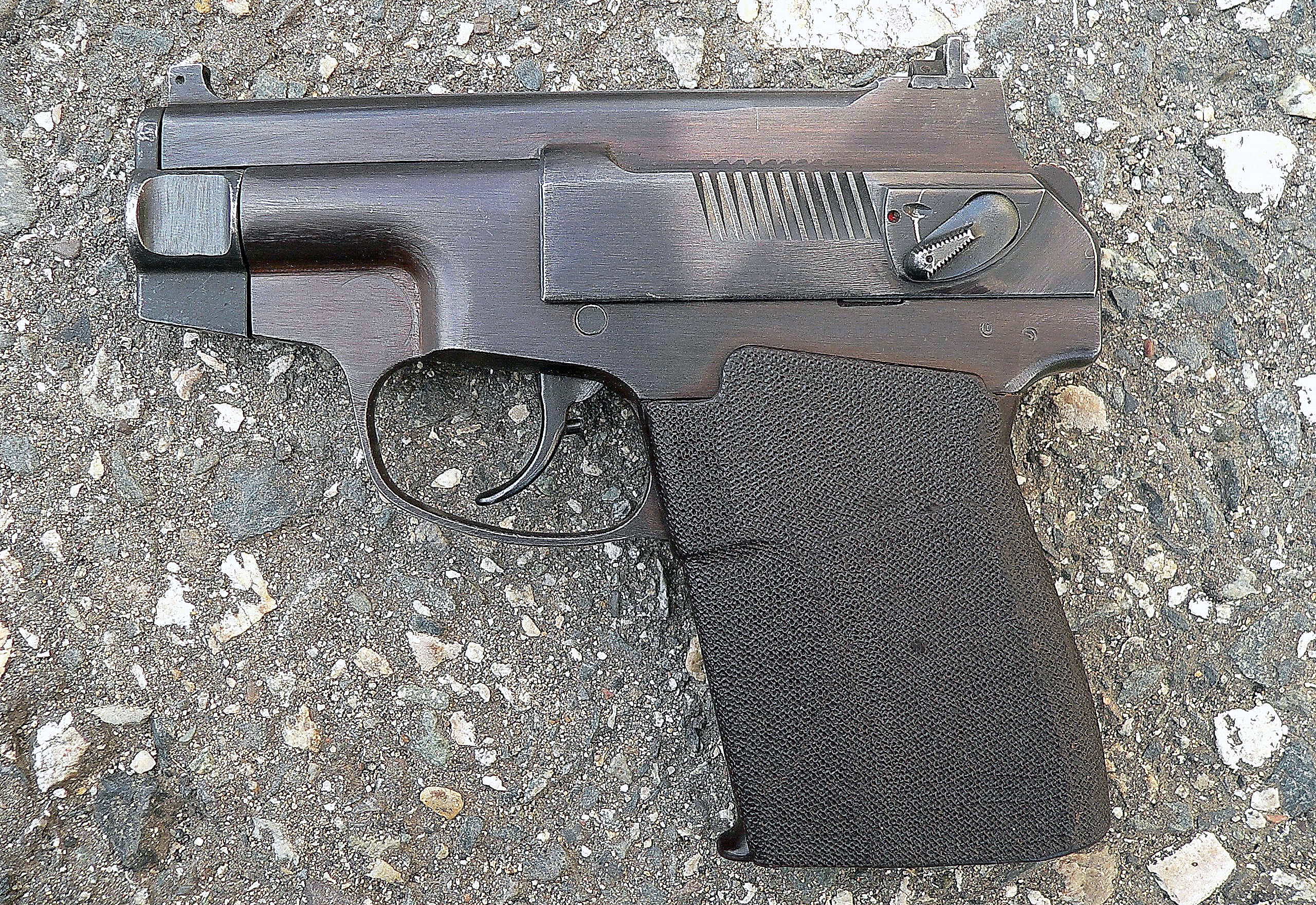 Бесшумный пистолет "Вул". Фото content.foto.mail.ru