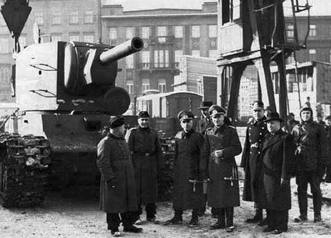 Тайны Курской битвы. Как секретные танки КВ-2 оказались в Германии