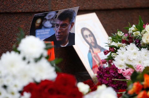 Смерть на мосту: Три версии убийства Немцова