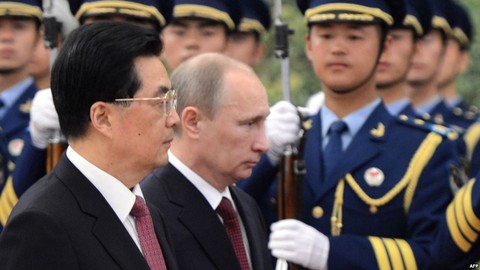 Две страны - одно дело: Зачем Владимир Путин едет в Китай?