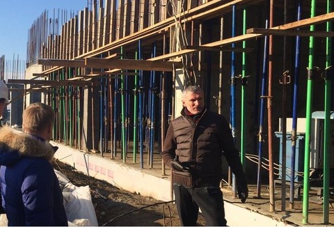 Депутат Алексей Журавлев посетил строящиеся объекты в приднестровской Рыбнице