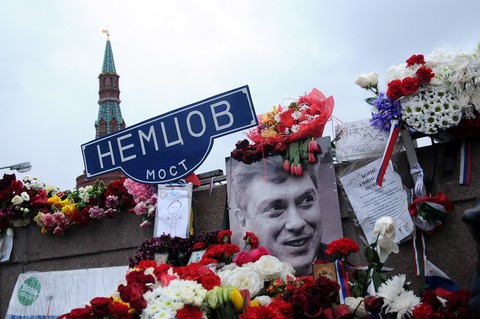 Пиар без правил: Кто за 40 дней успел нажиться на памяти Бориса Немцова?