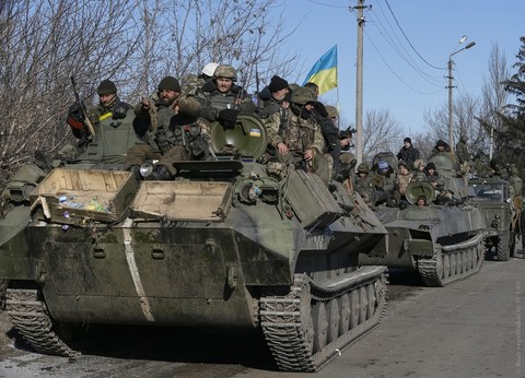 Любыми способами: Порошенко планирует крупную военную провокацию в Крыму