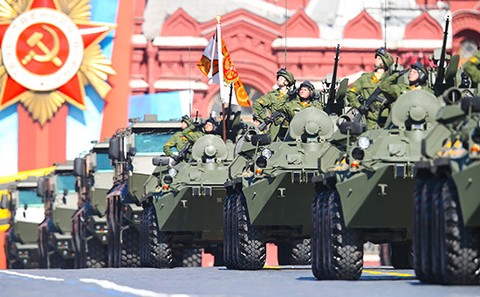 В 28 городах РФ проходят военные парады