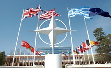 Был бы повод: НАТО наращивает военное присутствие у границ России