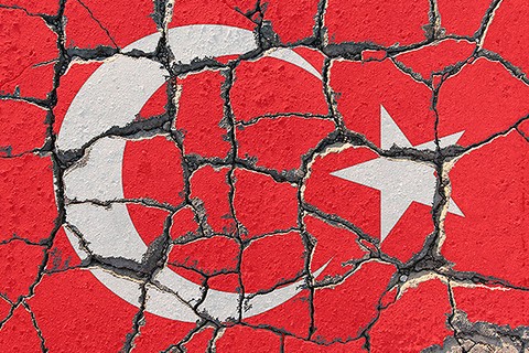 Анкара лютует: Действия Турции приведут к распаду НАТО
