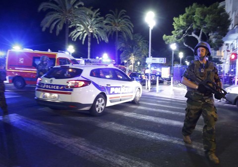 Кровавый четверг: Десятки человек стали жертвами теракта во французской Ницце