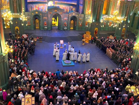 В Главном храме Вооруженных сил РФ прошло пасхальное богослужение