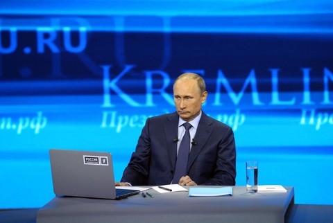 Два миллиона вопросов: 13-я «Прямая линия» Путина   