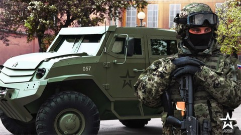 «Армия и общество»: Как россияне воспринимают Вооруженные силы РФ?