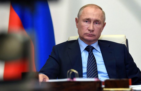 Путин: главы регионов должны быть готовы принимать быстрые и выверенные решения