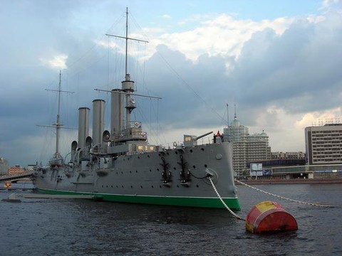 Минобороны реконструирует крейсер «Аврора»