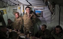 По секрету всему свету: Саакашвили пиарится на военных