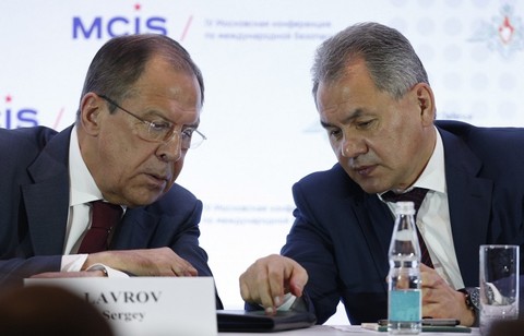 Лавров: Москва отмечает двойные стандарты США по переворотам в Йемене и на Украине
