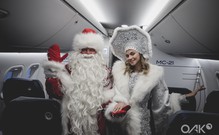 МС-21 в ливрее «России» доставил Деда Мороза на новогоднюю елку в Нижнем Новгороде