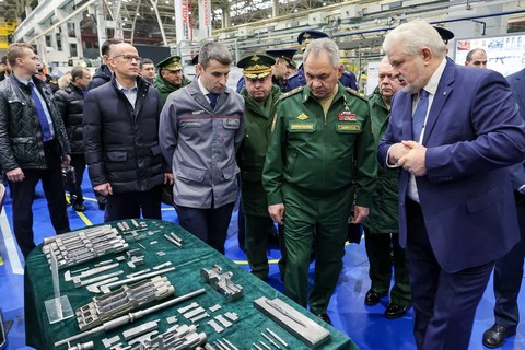 Министр обороны РФ проверил выполнение ГОЗ в Удмуртии