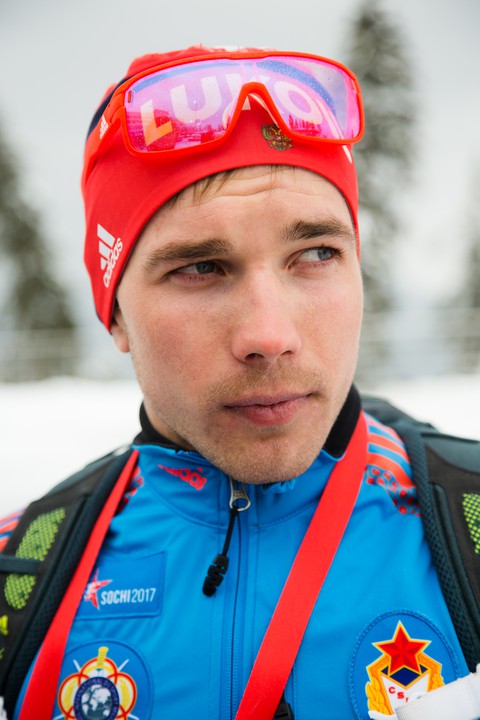 Россиянин Алексей Червоткин пришел первым в лыжной гонке на 15 км