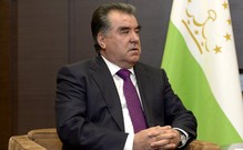 Править всю жизнь: "Лидеру нации" в Таджикистане можно избираться на пост президента бессрочно