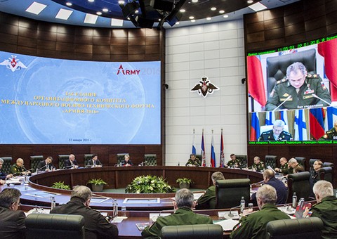 Сергей Шойгу провел заседание оргкомитета 2-го Международного военно-технического форума "АРМИЯ-2016"