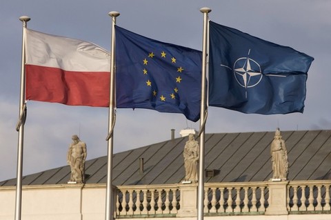 С корабля на бал: Новый президент Польши просит расширить присутствие НАТО