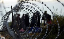 С мечтой о лучшей жизни: Беженцы наводняют ЕС