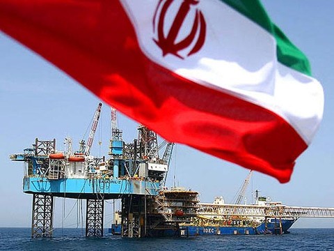 Возвращение Ирана: Что ждет цены на нефть в 2016 году
