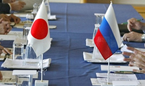 Отдать нельзя оставить: Почему японский министр Фумио Кисида отменил визит в Москву?
