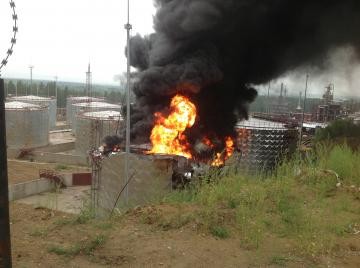 В Приангарье горит нефтебаза: эвакуированы 300 человек