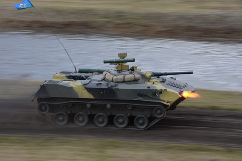 ВДВ России до конца 2014 года получат более 200 модернизированных БМД-2