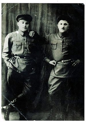 Хасан Исраилов (слева)